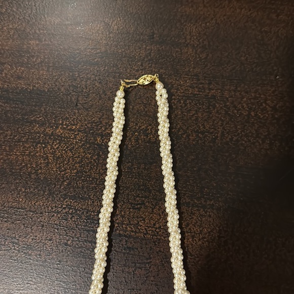 Twisted Faux Pearls - Picture 2 of 3